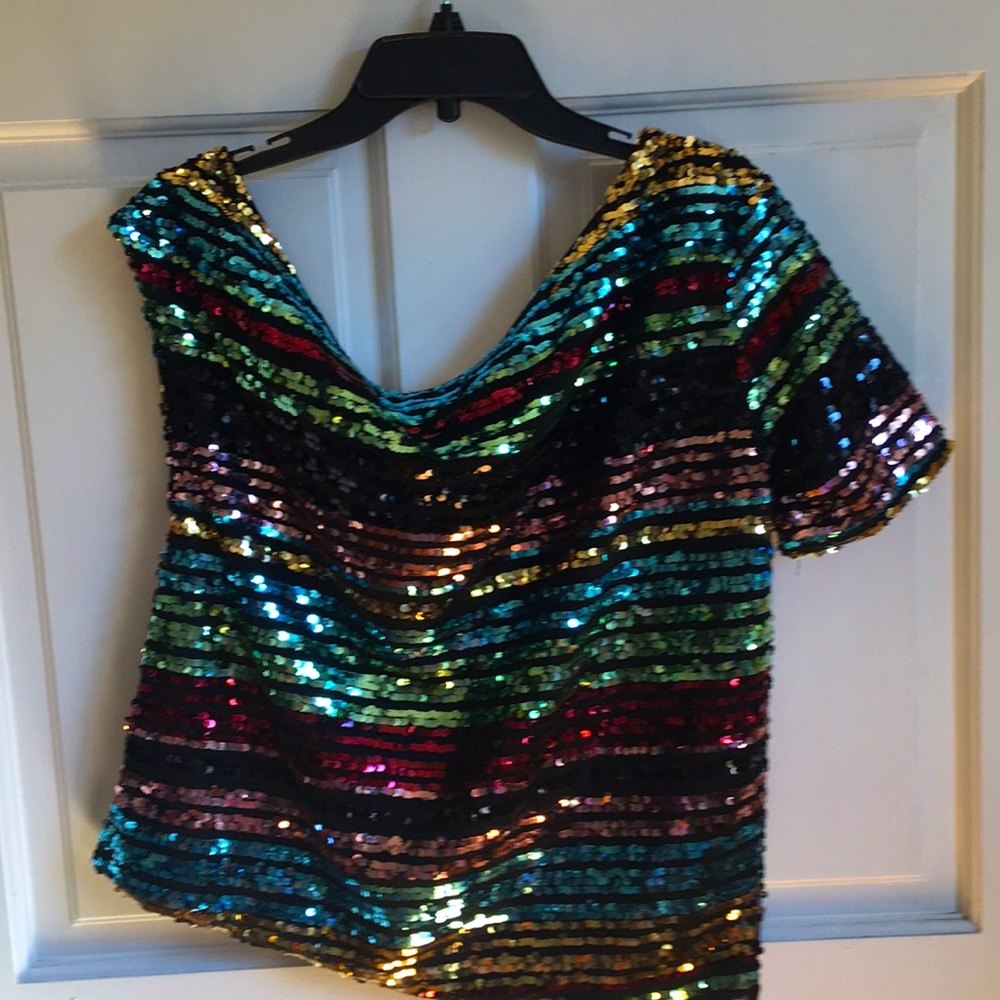 Women’s sequin off the shoulder top Size L